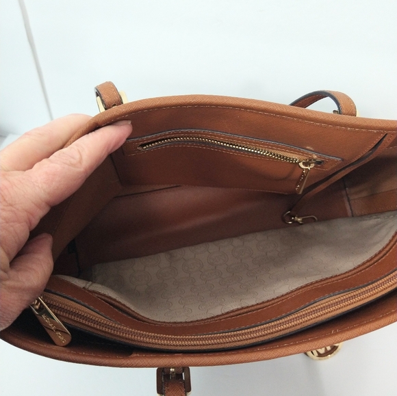 Michael Kors tan ,camel safiano leather tote bag - Picture 5 of 12